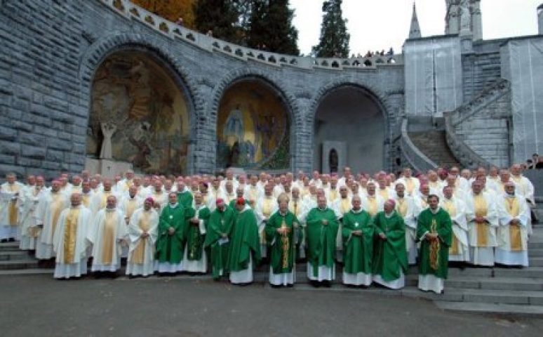 assemblee-pleniere-des-eveques-a-lourdes-novembre-2007[1]