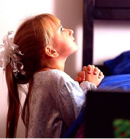 enfant en priere