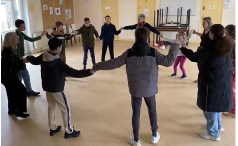 la page des enfants danses